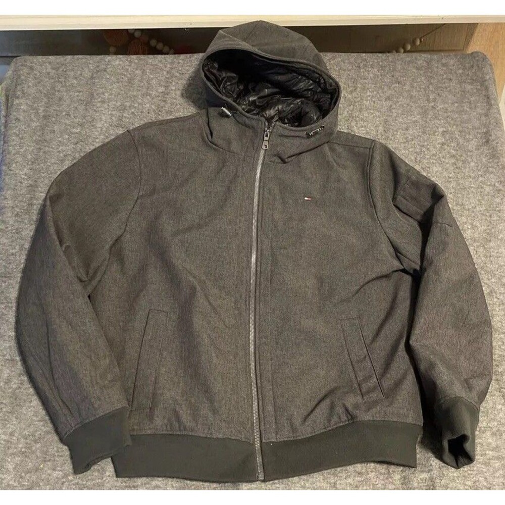 Tommy Hilfiger 3 Layer Fabric Water/Wind Resistant Full‎ Zip Jacket Grey. Size L